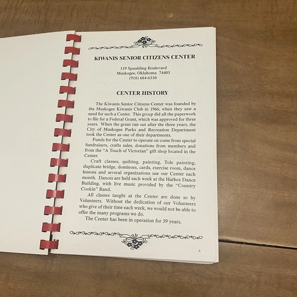 VTG Sharing Our Best Cookbook Muskogee Oklahoma Kiwanis Senior Center Comb Bound